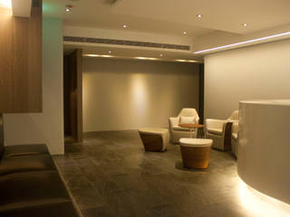 ANHE OB/GYN CLINIC, 川境室內裝修工程有限公司 川境室內裝修工程有限公司 Salon moderne