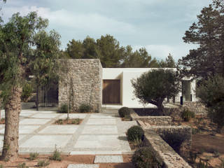 Vivienda unifamiliar en el valle de San Lorenzo, Ibiza, deBM Arquitectura y Paisajismo deBM Arquitectura y Paisajismo Salas multimídia modernas