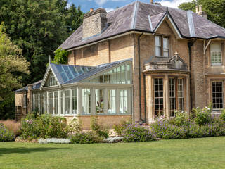 Elegant Period Property with Bespoke Conservatory, Vale Garden Houses Vale Garden Houses Klasyczny ogród zimowy Drewno O efekcie drewna