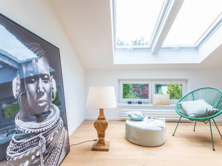 renoviertes Haus in Starnberg hat viel Platz für Familie, Münchner home staging AGENTUR GESCHKA Münchner home staging AGENTUR GESCHKA Спальня в средиземноморском стиле