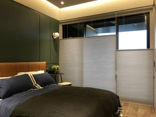 中西合璧的優雅新古典美宅｜ 百葉簾．蜂巢簾, MSBT 幔室布緹 MSBT 幔室布緹 Kleines Schlafzimmer Holz-Kunststoff-Verbund Grün