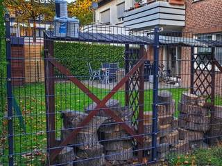 November 2019 | Zaun Bau in Bielefeld, Dachdeckermeisterbetrieb Dirk Lange Dachdeckermeisterbetrieb Dirk Lange Сад в классическом стиле