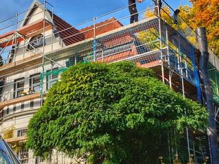 Oktober 2019 | Dachsanierung | Abriss in Bielefeld, Dachdeckermeisterbetrieb Dirk Lange Dachdeckermeisterbetrieb Dirk Lange Hipped roof