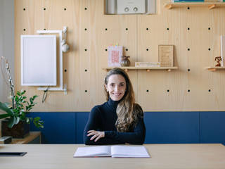 Estudio de Pilates Roberta Thorlay, Estudio Piloti Arquitetura Estudio Piloti Arquitetura ห้องออกกำลังกาย ไม้ Wood effect