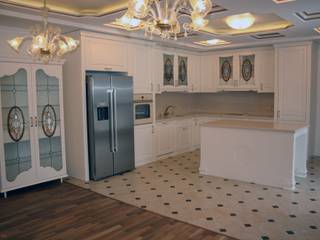Corner classic kitchen in white, Kuhnia.BG Kuhnia.BG Cocinas a medida