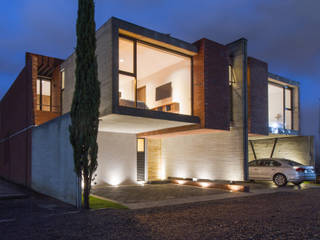 ROJO LUZ III, Rojo Luz Rojo Luz Modern houses