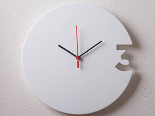 Orologio in Corian® , FM Falegnameria FM Falegnameria Estudios y bibliotecas de estilo minimalista