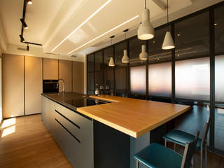 Appartamento Tre Fontane, Archifacturing Archifacturing Cocinas integrales Hierro/Acero Negro