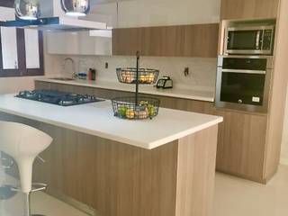 COCINA EN URUAPAN MICHOACAN , La Central Cocinas Integrales S.A de C.V La Central Cocinas Integrales S.A de C.V Nhà bếp phong cách hiện đại