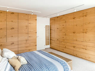 Kleiderschrank aus Ast-Eiche, Brammertz Schreinerei GmbH Brammertz Schreinerei GmbH Scandinavian style dressing rooms Wood Wood effect