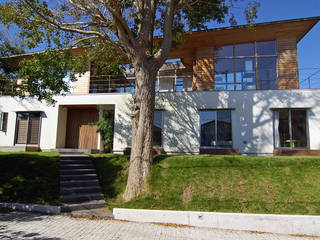 株式会社横山浩介建築設計事務所 Rumah Gaya Skandinavia