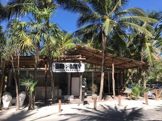 Locales Comerciales Tulum, CREATIVOS ESPACIOS CREATIVOS ESPACIOS พื้นที่เชิงพาณิชย์