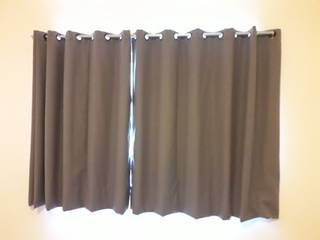 Cortinas Medio Largo Black Out, ACY Diseños & Muebles ACY Diseños & Muebles Modern Bedroom Textile Amber/Gold