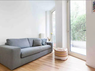 CASA BM | LA SPEZIA (SP), LM PROGETTI LM PROGETTI Minimalist living room