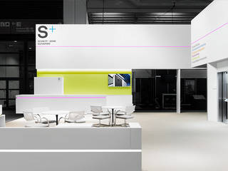 Auf das Wesentliche reduziert: Messestand Bau München 2019, Marius Schreyer Design Marius Schreyer Design Espaços comerciais