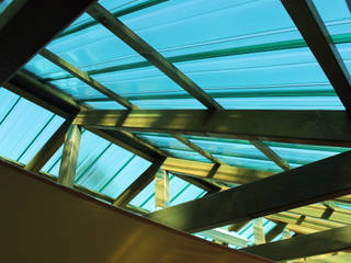 Tettoia in policarbonato con Pannello Ansolin Compatto, Il Giardino delle Idee Il Giardino delle Idee Dach szczytowy Plastik