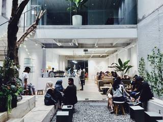 Sawo Coffee, Oi Architect Oi Architect Commercial spaces