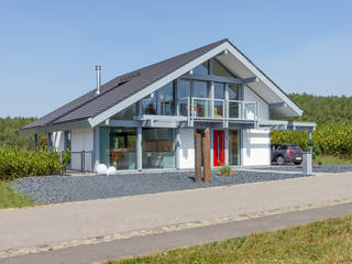 Musterhaus Luxemburg, DAVINCI HAUS GmbH & Co. KG DAVINCI HAUS GmbH & Co. KG Modern Houses