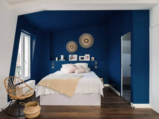 CHAMBARDS, Studio 203 Studio 203 Industrial style bedroom Wood Blue