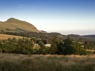 A Huge Minimalist House in Stirlingshire, Ewan Cameron Architects Ewan Cameron Architects 미니멀리스트 주택