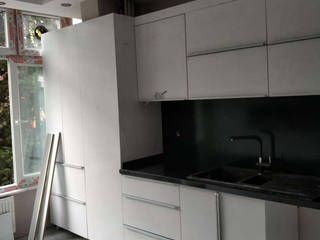 Ulus Mah. Noterler Birliği Sitesi Ev Yenileme Projesi, Sağlam Yenileme Sağlam Yenileme Built-in kitchens Granite