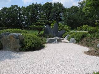 KARESANSUI - Im ZEN Stil, Kokeniwa Japanische Gartengestaltung Kokeniwa Japanische Gartengestaltung Azjatycki ogród