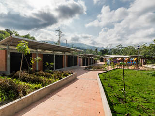 CENTRO TURÍSTICO Y PESQUERO DEL RÍO SOGAMOSO, A. Ordóñez Arquitectura | Vida y Valor para sus Espacios A. Ordóñez Arquitectura | Vida y Valor para sus Espacios Commercial spaces