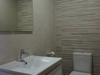 BAÑOS, RESEMA RESEMA Kamar Mandi Modern