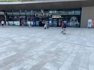 Aurisina Fiorita grey marble in CityLife's Piazza Tre Torri (Milan, Italy), Pizzul Srl Marmi Aurisina Pizzul Srl Marmi Aurisina مساحات تجارية رخام