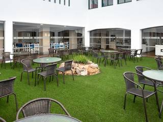 A melhor solução para pavimento exterior - Relva Artificial, Norpavi Norpavi Modern balcony, veranda & terrace