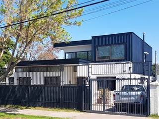 CASA LAS ARAÑAS, LA REINA, Martin Rojas Arquitectos Asoc. Martin Rojas Arquitectos Asoc. Срубы