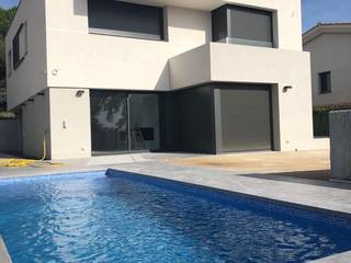 Vivienda unifamiliar K-Line, Ventanas Direct Ventanas Direct uPVC windows Aluminium/Zinc