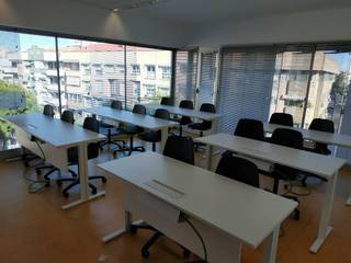 aula de formación, Ortega Mobiliario y equipamientos Ortega Mobiliario y equipamientos Estudios y despachos modernos