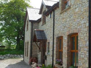 Farmhouse - County Tyrone, Landmark Designs Landmark Designs Buitenhuis Steen