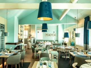 Restaurante Zizi | 2018, Atelier Susana Camelo Atelier Susana Camelo Rustic style dining room Chipboard Blue