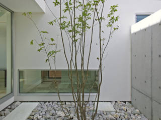 大脇の家-owaki, 空間建築-傳 空間建築-傳 Zen garden Stone White