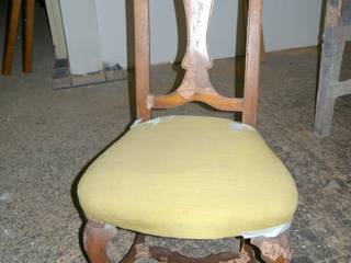 SEDIA IMBOTTITA RESTYLING, RESTAURO LEGNO 100% ITALIANO , Gli Artigiani dei f.lli M.& S. Cordi snc Gli Artigiani dei f.lli M.& S. Cordi snc Mediterrane Wohnzimmer Holz Holznachbildung