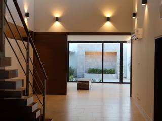 Casa Estilo Moderno Contemporaneo, DIMARQ® espacios arquitectónicos DIMARQ® espacios arquitectónicos Modern Corridor, Hallway and Staircase