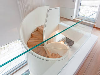 Stilvolle Spindel- und Bogentreppen von Siller, Siller Treppen/Stairs/Scale Siller Treppen/Stairs/Scale บันได