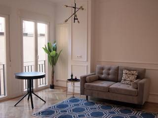 Paso de ser un Pequeño Apartamento a un Coqueto Piso en Madrid, Reformmia Reformmia Salones de estilo clásico