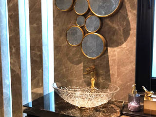 Unconventional Luxury @ Mount Rosie Terrace, Singapore Carpentry Interior Design Pte Ltd Singapore Carpentry Interior Design Pte Ltd Modern bathroom Marble Amber/Gold