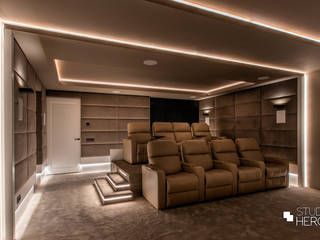 Home entertainment thuisbioscoop in 't Gooi, StudioHERCULES StudioHERCULES Modern style media rooms