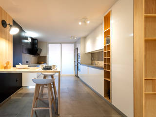 Reforma integral y diseño de mobiliario, Casa en Tafira, SMLXL-design SMLXL-design Modern kitchen