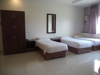 Hotel Project in Maharashtra, WWI Sourcing Pvt. Ltd. WWI Sourcing Pvt. Ltd. Asian style bedroom