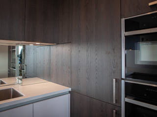 Open plan apartment kitchen, Kreativ Kitchens Kreativ Kitchens Dapur built in