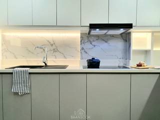 Kitchen @ Silom Condo, BAANSOOK Design & Living Co., Ltd. BAANSOOK Design & Living Co., Ltd. Taman interior