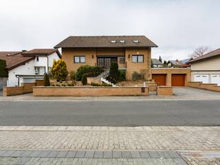 Verkauf von einem Zweifamilienhaus in Taunusstein, WITA Immobilien WITA Immobilien Casas unifamiliares