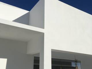 Projeto de arquitetura de moradia unifamiliar de estilo moderno, DANIEL FREIRE LUÍS, Arquitetos DANIEL FREIRE LUÍS, Arquitetos Casas de estilo minimalista