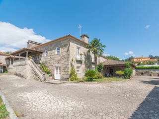 Moradia individual em pedra - Barcelos, H URB H URB Villas Stone