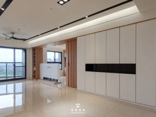 【時光.軸線】, 境階設計 境階設計 现代客厅設計點子、靈感 & 圖片